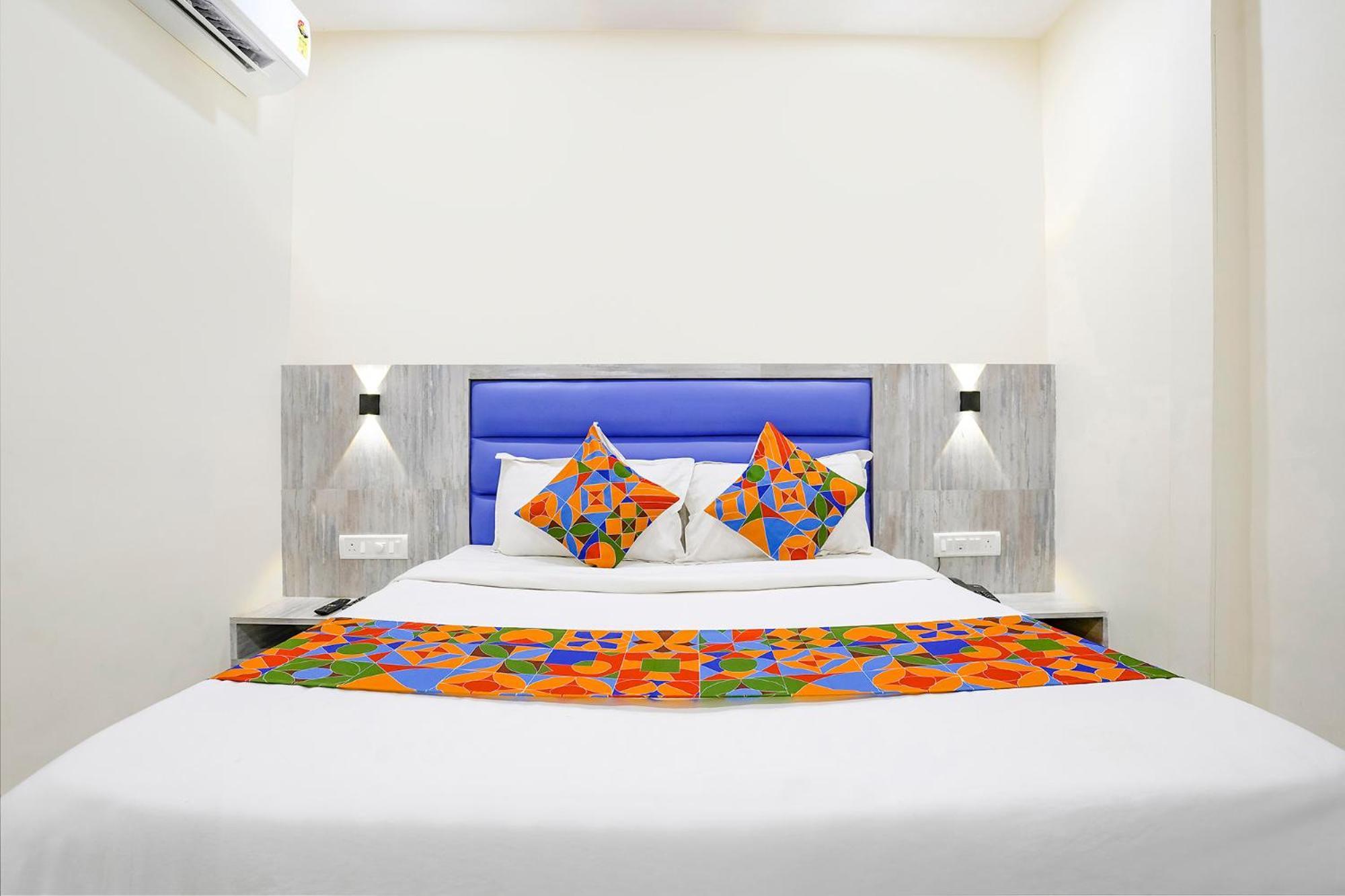 Hotel Fabexpress Good Luck Residency - Nr Nesco Exhibition Center Mumbai Exterior foto