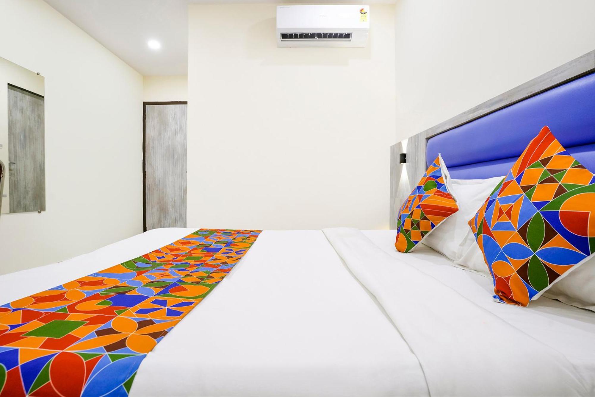 Hotel Fabexpress Good Luck Residency - Nr Nesco Exhibition Center Mumbai Exterior foto